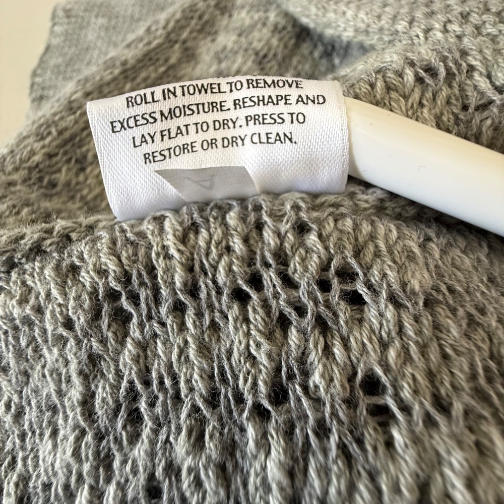 Eileen Fisher Grey Knit Cardigan‎ Size Medium - Picture 6 of 6